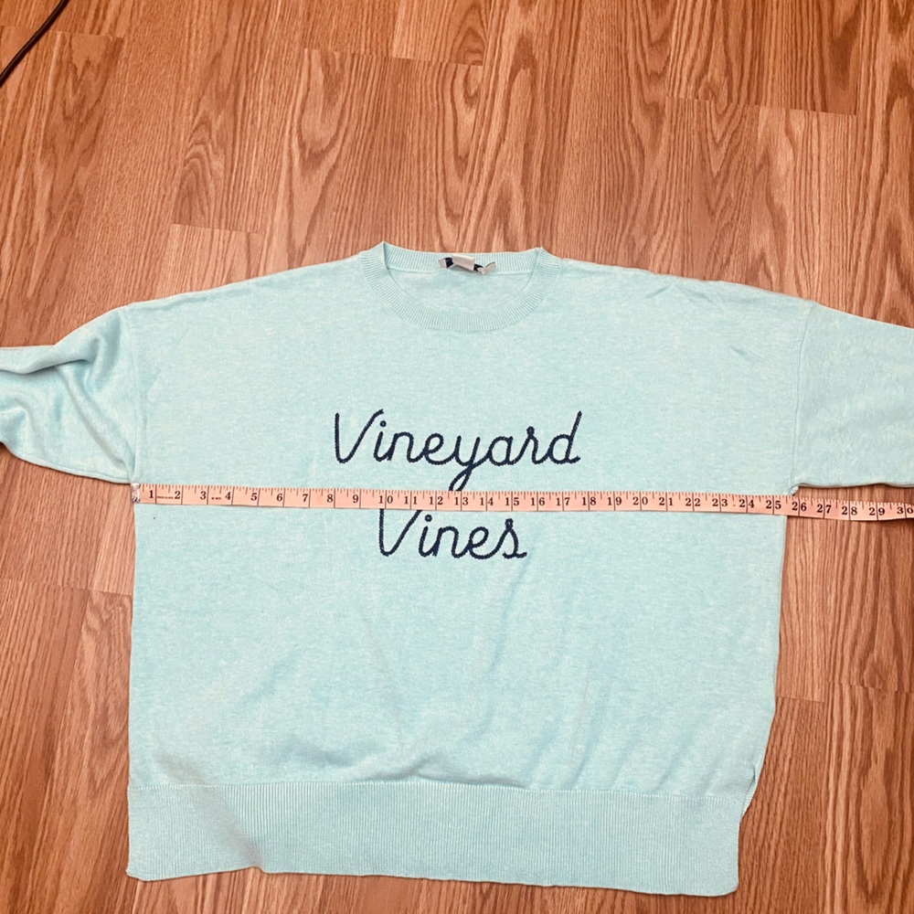 Vineyards  Vine Woman’s Size XL Pullover Embroidered Sweater Spell Out Logo - Picture 4 of 11